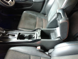 センターコンソールボックスです。
