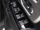 ◆パワーウィンドウスイッチ◆運転席から全席の窓の開閉操作を行うことが出来いつでも換気ができます!