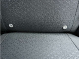 ◆ISOFIX◆シートベルトいらずでチャイルドシートと固定金具を連結するだけでガッチリ固定できます。