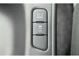 トラクションコントロールとは、すべりやすい路面での発進時や加速時にタイヤの空転を抑え、駆動力確保に貢献する機能です。詳細は販売店スタッフまでおたずねください。