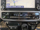 オートエアコンを装着しておりますので車内をお好みの快適な温度に保つことが可能です!