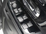 ◆パワーウィンドウスイッチ◆運転席から全席の窓の開閉操作を行うことが出来いつでも換気ができます!