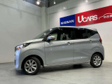 日産ディーラーならではの経験豊富な整備士が、お渡し前にきっちりと車検整備をさせていただいております。またお渡し後1ヶ月もしくは1000kmで、無料の点検整備を実施させていただきます。