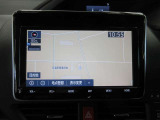 ナビは純正品。ワンセグテレビ・CD・Bluetooth・SDオーディオ・スマホ・外部入力・ハンズフリー電話対応