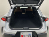 写真のように後部座席を倒せば、普段なかなか載せることのないような大きな荷物もしっかり積むことができそうですね。