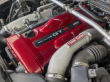 名機RB26DETTです。2.6DOHC直列6気筒ツインターボ、280ps/40.0kgm(カタログ値)です