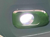 LEDフォグランプ LEDの明るい光が霧の発生や悪天候時に視界確保をサポートします!