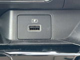 USB充電ポートも搭載しております。