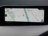 マツダコネクトの8.8インチワイドセンターディスプレイです。『Android Auto』『Apple CarPlay』や独自のコネクテッドサービスに対応したインターフェイスシステムです。