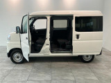 お客様にぴったりなおクルマをお選びいただけますように様々な展示車をご用意致しております!ダイハツの軽自動車だけではなく、他メーカー車やコンパクトカー・ミニバンなども数多く取り揃えております!