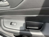 ★もしもの時でも安心の板金工場併設★大切にされている愛車の傷もエイチプラスにお任せください★ご購入いただいたお車以外の車のキズ・へこみも元通り★国家資格を取得しているスタッフが修理いたします★