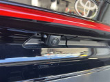 車庫入れもお任せのバックカメラが付いて、後方確認もラクラク♪安全に車庫入れも可能です。便利な機能ですが、バックカメラを過信せず、目視もお忘れなく。