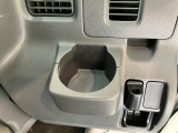 品質へのこだわり!フロアマットやシートなど車内をキレイに清掃し、ニオイや汚れなどを徹底的にクリーニングしてもらっております。室内はピカピカです☆