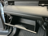 当店での販売車両は、車検整備はもちろん、車検残ありの車両でも点検整備をしっかり終わらせてからお客様へ引き渡し致しますので、安心してご購入いただけます♪