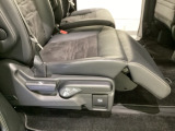 定期点検パック「まかせチャオ」は法定点検や車検に加え、Hondaが推奨する点検・整備、エンジンオイル交換等をパックしています。Honda車を知り尽くしたプロによる半年ごとのチェックいたします。