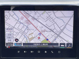 大きくて見やすい地図と詳しい案内表示でドライバーの運転をサポートするナビゲーションシステム☆彡