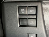 オートマチックハイビームとは、先行車や対向車のライトを認識し、ハイビームとロービームを自動で切り替える機能です。夜道の視界を確保します。詳細は販売店スタッフまでおたずねください。