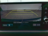 カラービジョンとガイド線で見やすいバックモニターと、全周囲が確認できるマルチビューモニターを装備。