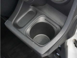 ◆ドリンクホルダー◆手の届きやすい場所にドリンクホルダーがあり、とても便利です。
