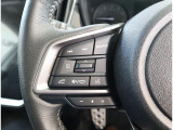 ステアリングスイッチ装着で、オーディオ操作もスムーズにできます、運転に集中できます