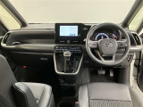 弊社の商品車両は横浜本牧にあります本部で隅々までチェックを行い、トヨタの厳しい商品基準をクリアした厳選した車両を展示しています。