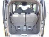 ◆定員乗車時のカーゴルームです。普段のお買い物の荷物やたくさんの収納が可能です。