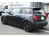 お客様コメント475件 総合5点中4.9点の高実績! ★5つ MINIのことなら安心と実績のMINI NEXT岡山にお任せください!整備などはお近くのMINIディーラーでアフターサービスも大丈夫です★