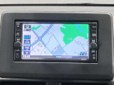 高性能で使いやすい日産純正ナビゲーションです。フルセグTVも鑑賞出来るしBluetooth機能付なのでお手持ちの携帯電話でハンドフリー通話も出来ます。