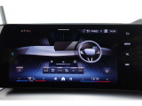 クルマの頭脳ともいえる、管理システム、iDrive。ナビだけではなく、オーディオ操作や車両情報の表示などをコントロールできます。便利さと安全性の向上にも繋がっています。