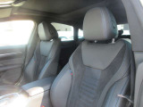 車内での喫煙歴も無く綺麗な状態をキープしております。