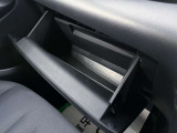 置き場所に困るティッシュボックスも入りそうですね。
