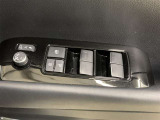 パワーウインドウスイッチ、いたずら防止・挟みこみ防止に、ウインドウロックスイッチを使用ください。便利な電動可倒式ミラースイッチ、集中ドアロックスイッチ