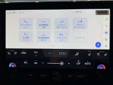 いまや必須装備「ナビゲーション」搭載!知らない場所にスイスイッとドライブ。もう、これなしではハンドルを握れませんね!でも運転中の操作は危険ですのでご注意ですね☆