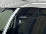 サポカーSとは、衝突被害軽減ブレーキに加えて、高齢者に多いと言われている踏み間違い事故防止をサポートする機能です。詳しくは販売店スタッフまでおたずねください。