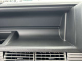 ☆お車についた傷やヘコミ、事故の修理もハヤシにお任せください。自社鈑金工場で修理ができますの安心です☆