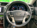 【純正革巻きステアリング】上質な革を使用することで、手にしっかり馴染みとても運転しやすいハンドルです♪
