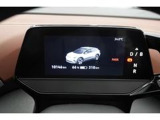 メーターは、ハンドルコラムの上部に配置されております。