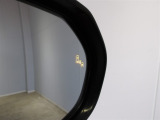 隣の車線を走る車を検知し後側方からの車や急接近してくる車をドアミラーのインジケーターを点灯させることで知らせてくれます。