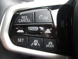 アクティブクルーズコントロール装備です。設定速度をキープしつつ、車間距離を優先し安全走行を可能と致します。長距離ドライブにマストな装備です。