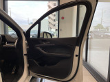 BMW認定中古車は保証も充実しております。2年間もしくは、1年間の保証に加え、最大4年間までの保証延長も可能でございます(対象車種限定)!充実の保証で、安心してお車をご利用いただけます