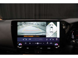 上から車両を見下ろしたような映像をナビゲーション画面に表示する「パノラミックビューモニター(床下透過表示機能付き)も搭載しています。