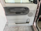 延長保証につきましてはお求めいただく車両によって保証料が異なりますので、当店スタッフまでお気軽にお問い合わせくださいませ。