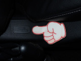 サイドカーテンエアバックは側面衝突時、運転席・助手席のサイドに配置されたエアバックが膨らみ乗員を保護します。前から横から守られるので安心です。