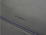 ◆助手席エアバッグ◆SRSエアバッグは、シートベルトだけでは防ぎきれない衝突時の衝撃から乗員を守るための安全装置。衝突時に瞬時に膨らみ、頭部や胸部がダッシュボードに直接衝突するのを防ぎます。
