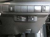 ETC車載器付きです。高速道路の料金所もスムーズに通過できます。※セットアップ費用は別途必要です。