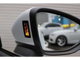 サイドアシスト装備車 ミラー内側のLEDにより死角による事故を軽減。