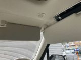 バニティミラー装備。