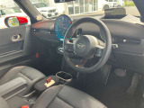 このお車はMINI NET浦和美園に展示中です!総在庫900台を当店でご案内可能です!ご来場、お問い合わせをスタッフ一同お待ちしております。
