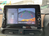 「上から丸見え」のアラウンドビューモニター搭載で運転の不安も一発解消♪