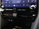 左右独立温度コントロールフルオートエアコンです。運転席、助手席それぞれで独立して温度設定ができます。冷え性の方が乗っても安心ですね♪